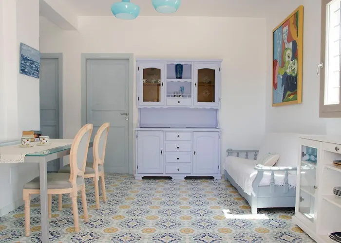 Tancredi's Seaside Holiday home Granelli